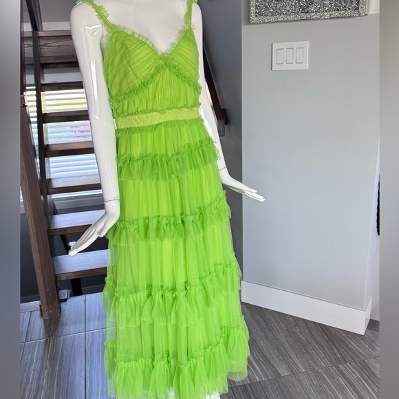 New 💚 Lime Green Tiered Ruffled Dress - Picture 7 of 17